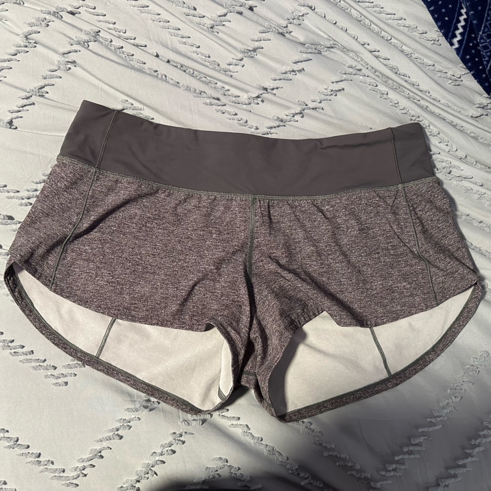 lululemon grey speed up shorts 2.5 inch size 8